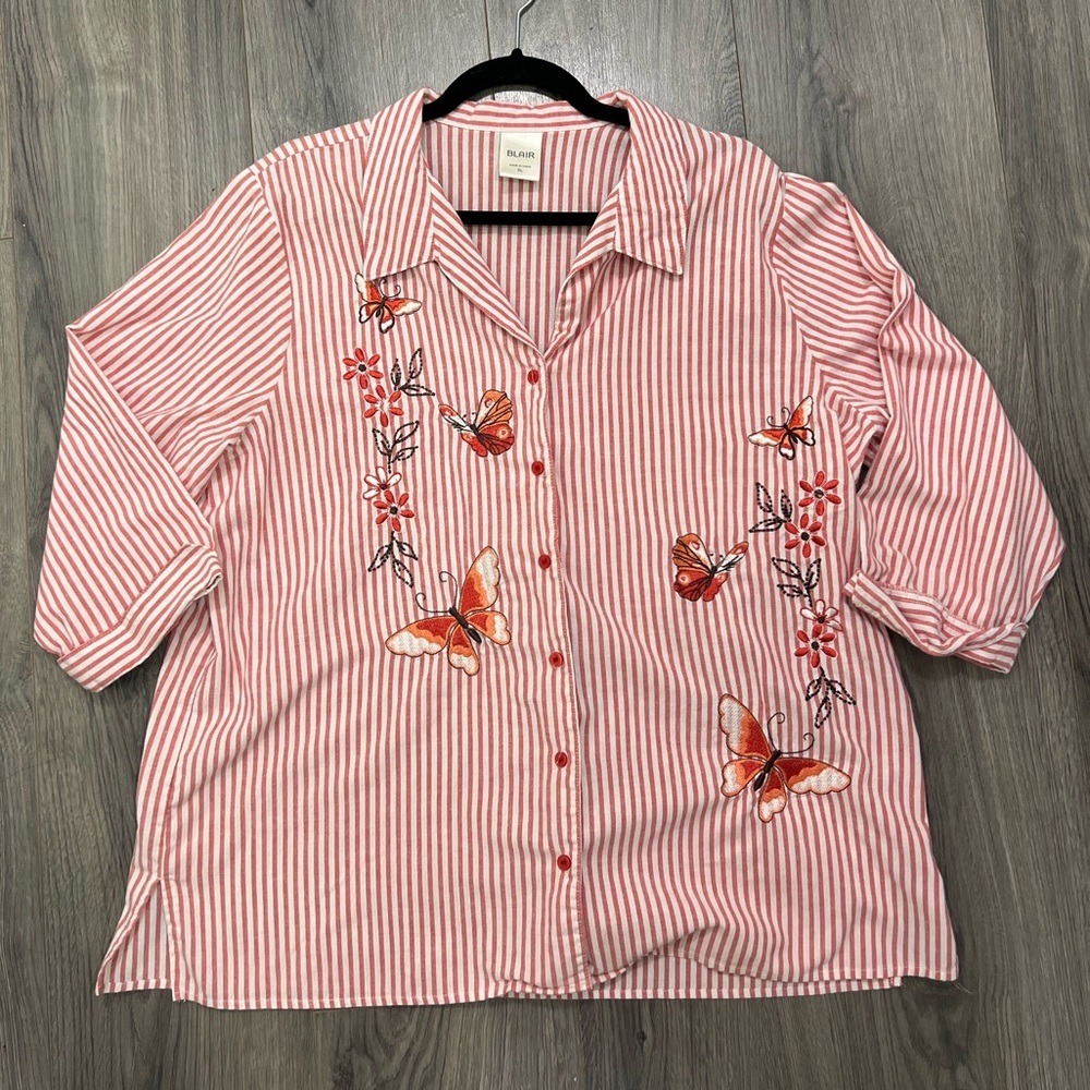 Blair Womens XL Embroidered Butterfly Floral Top Red White Stripe Button Down